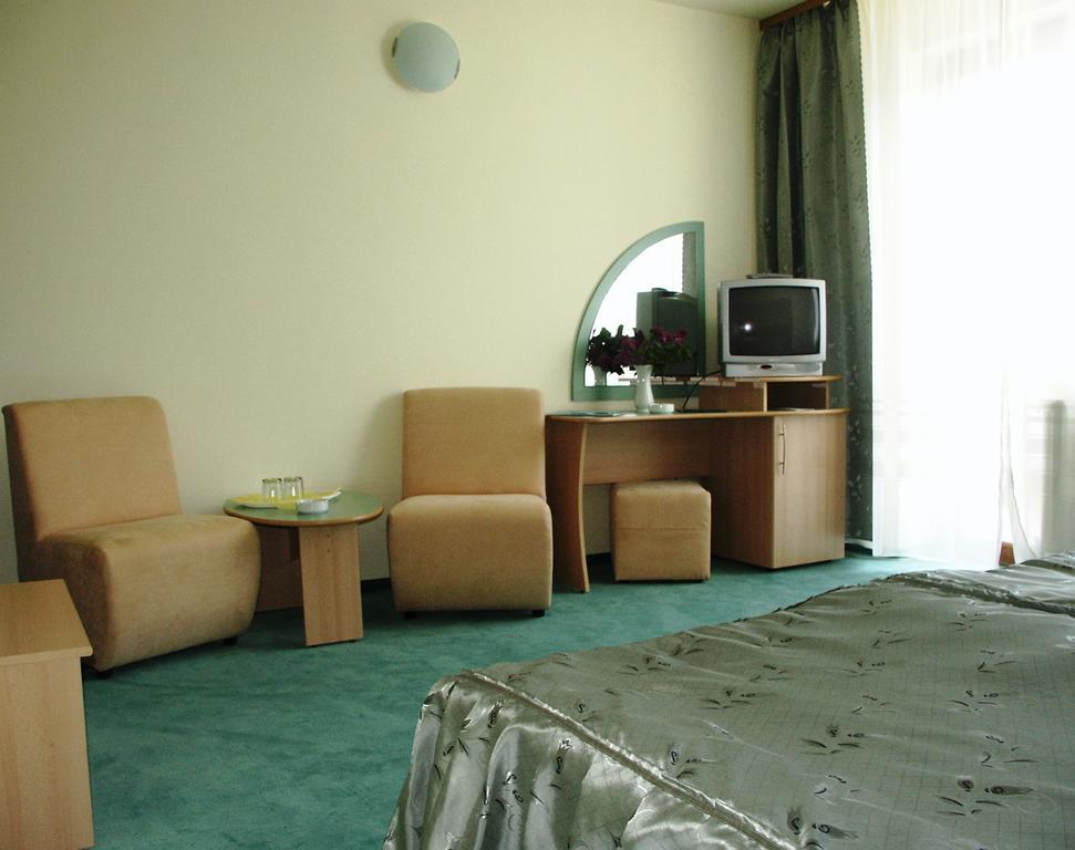 Hotel Tusnad Tusnádfürdő Kültér fotó